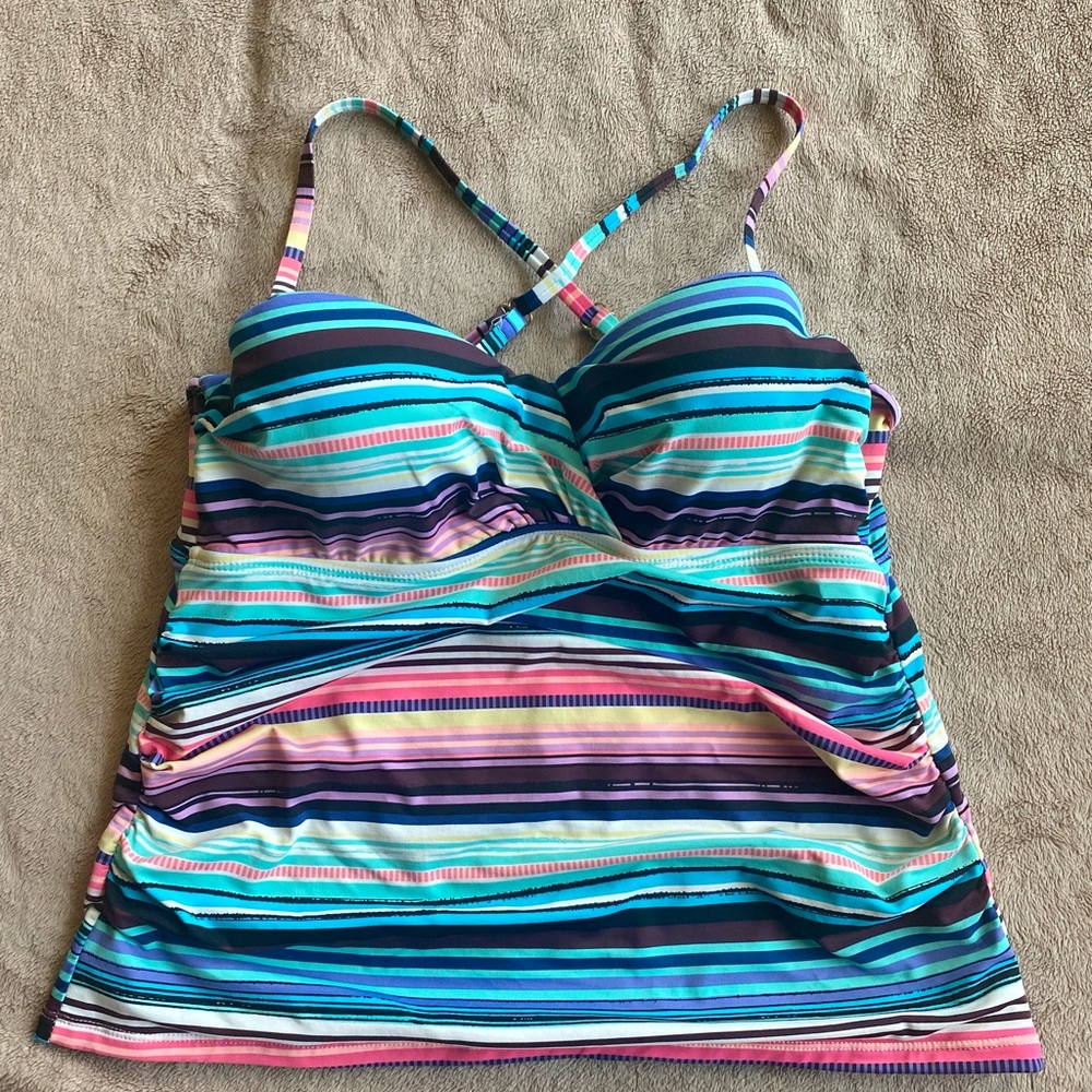 👙Cute Apt. 9 striped tankini size small